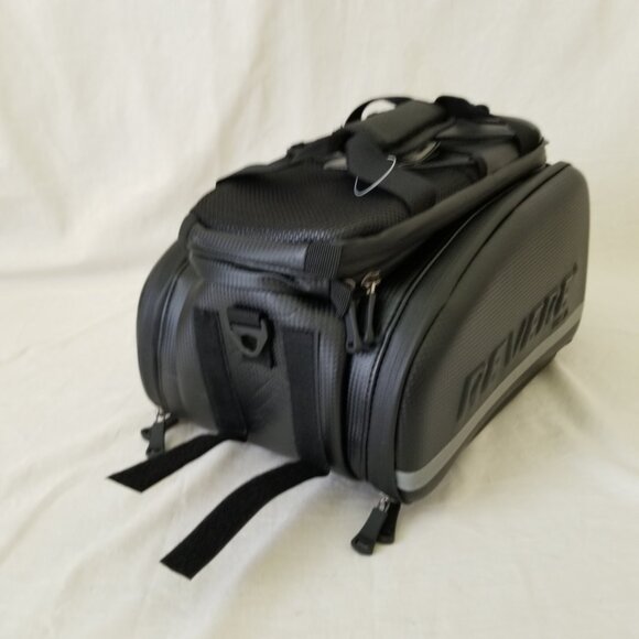 NWT! Revere Waterproof Rigid-Shell Bike Bag w/Side Panniers and Shoulder Strap - Picture 12 of 16